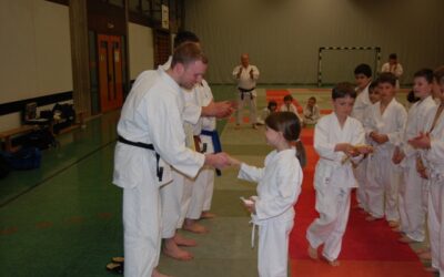 Montagskinder nun mit gelben Streifen