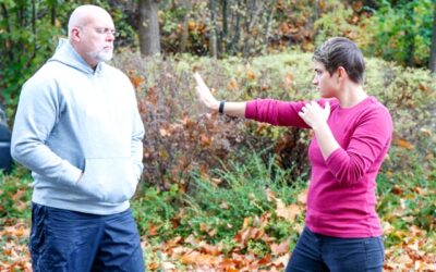 Outdoor-Selbstverteidigungskurs für Frauen erfolgreich beendet